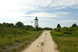 250px-Cape_poge_light_ttor